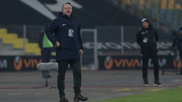 Треньорът на Левски Славиша Стоянович е опитал елементарен номер за