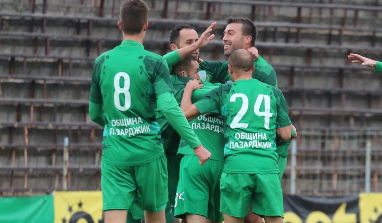 Най малко петима нови футболисти ще започнат зимна подготовка с лидера