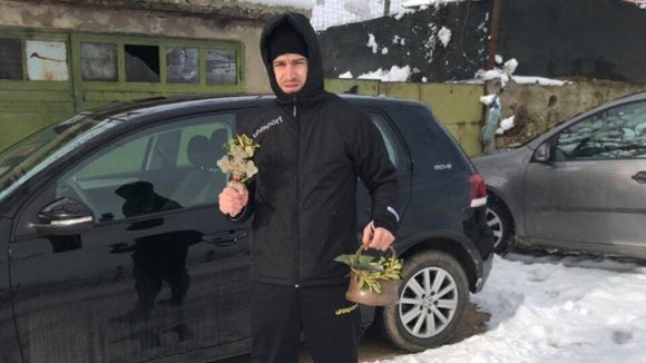 Футболистът Тони Тасев успя да хване кръста в родното му