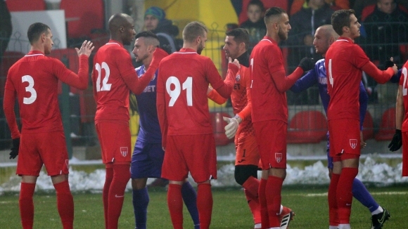 Царско село ще има лагер край морето Тимът се очаква