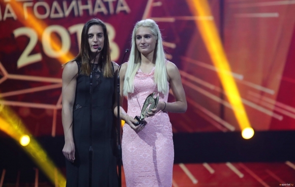 Габриела и Стефани Стоеви ще се конкурират за званието №1