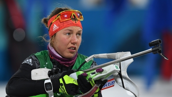 Двукратната олимпийска шампионка по биатлон Лаура Далмайер ще пропусне стартовете