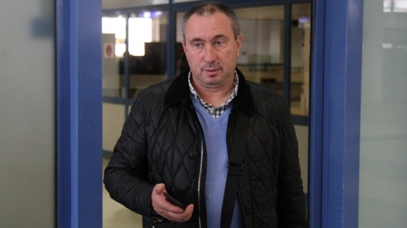 Българският треньор Станимир Стоилов ще си тръгне от Казахстан прогнозират