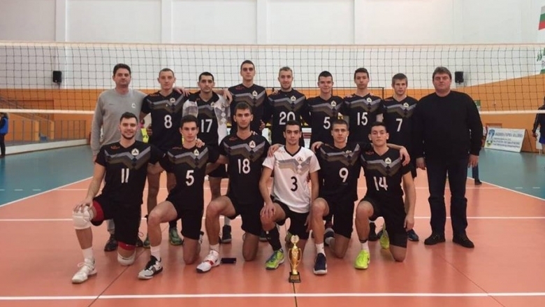 Волейболистите на Славия водени от Северин Димитров спечелиха приятелския четиристранен