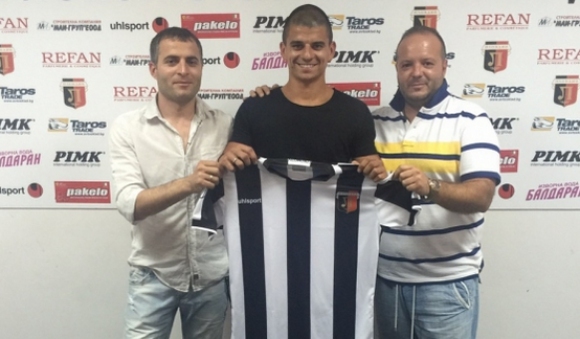 Футболистът на Локомотив Пловдив Симеон Райков иска разговори с ръководството