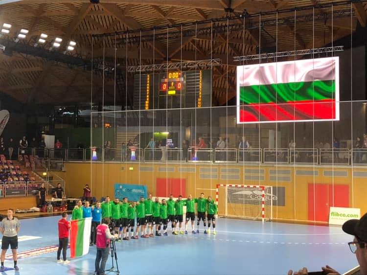 България записа победа в последния си мач от група А