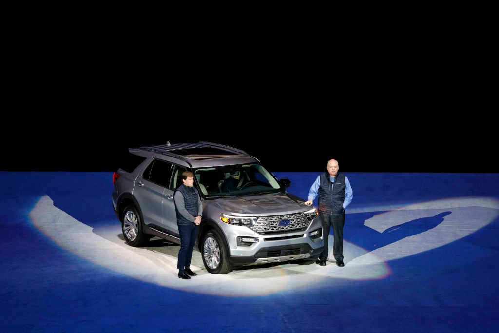 Високопроходимите автомобили и големите лекотоварни коли заемат водещо място на