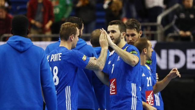 Световният шампион Франция продължава защитата на титлата си на първенството