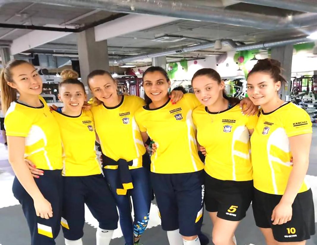 Сериозна снежна покривка посрещна Марица Пловдив в Букурещ Жълто сините пристигнаха