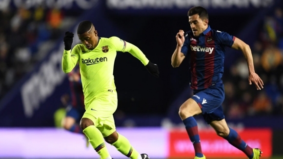 Тотнъм започна преговори с Барселона за бразилското крило Малком Според