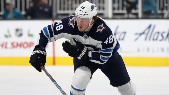 Брендън Лемьо наниза две попадения и помогна на Уинипег да