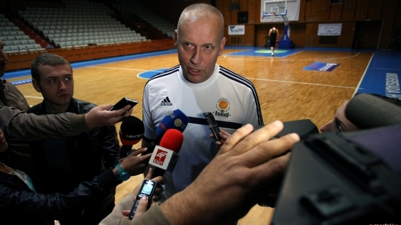 Старши треньорът на баскетболния клуб Химки Москва Йоргос Барцокас е