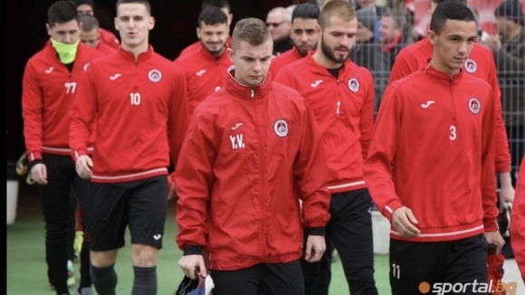 Младият футболист Кристиян Наков премина в отбора на Велбъжд Кюстендил