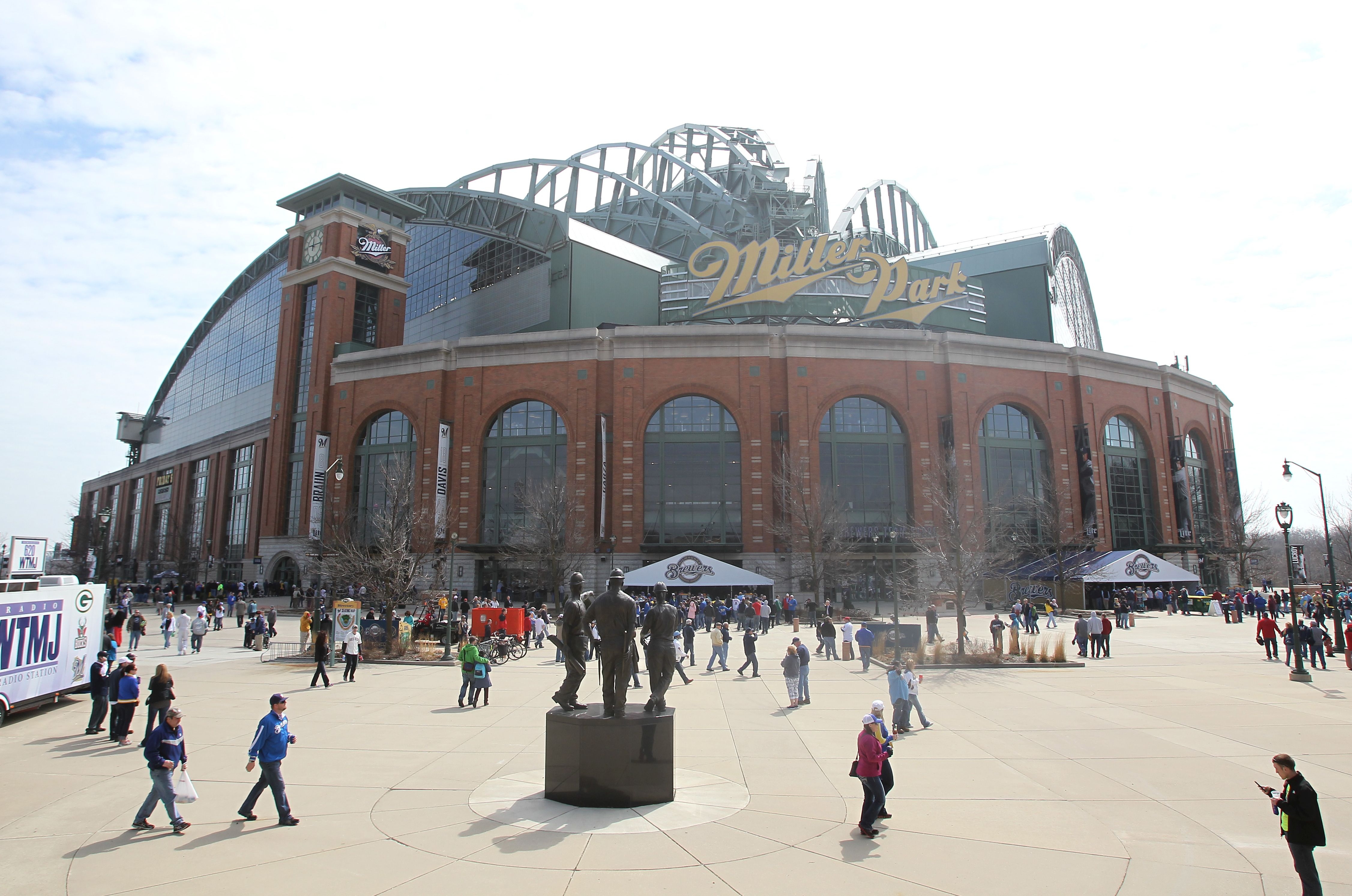 Милуоки Бруърс стана поредният клуб от МЛБ който обяви че