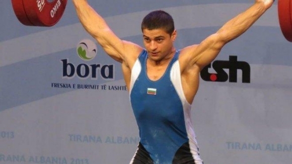 Двукратният европейски вицешампион за юноши до 20 г и два