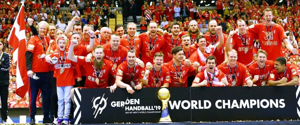 Олимпийският първенец Дания спечели за първи път световната титла по