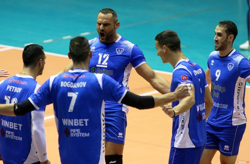 Волейболният отбор на Левски записа 10 а победа в Суперлигата на