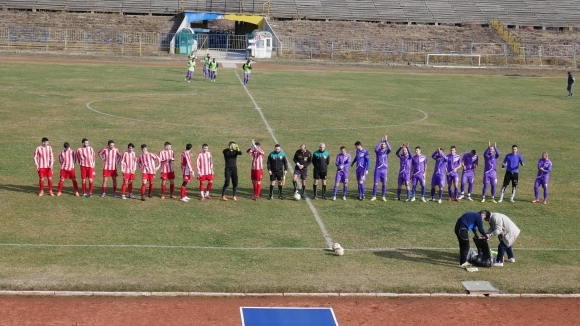 Приятелска футболна среща между Хитрино и Кубрат 2016 се игра