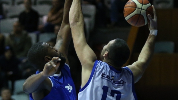 Бившият център на Черно море Тича Велислав Гълъбов си намери