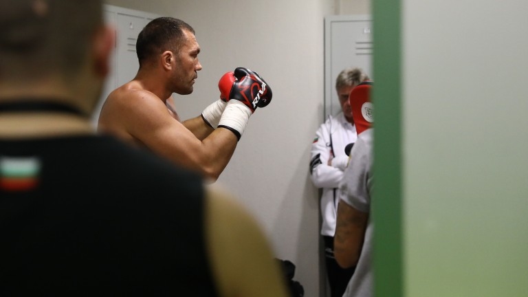 Кубрат Пулев не позволи на последните събития около него да