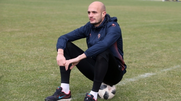 Мирослав Будинов подписа договор с Ботев Враца Нападателят се обвърза