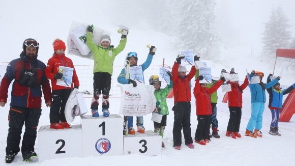181 деца от 16 ски клуба участваха в състезанието по