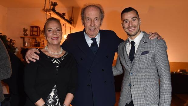 Втородивизионният италиански футболен отбор Палермо смени собственика за втори път