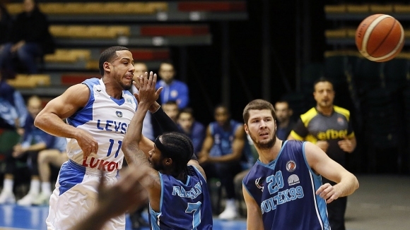 Академик Бултекс 99 ще играе за победа в утрешния мач реванш