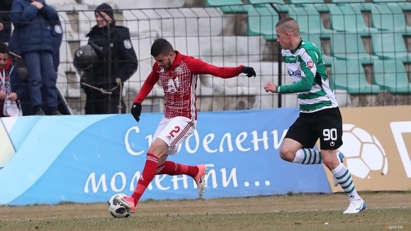 Атакуващият футболист на Черно море Мартин Минчев сподели първите си