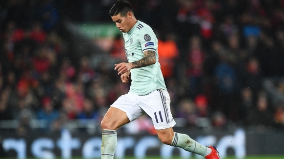 Колумбийският национал Хамес Родригес играе като преотстъпен от Реал Мадрид