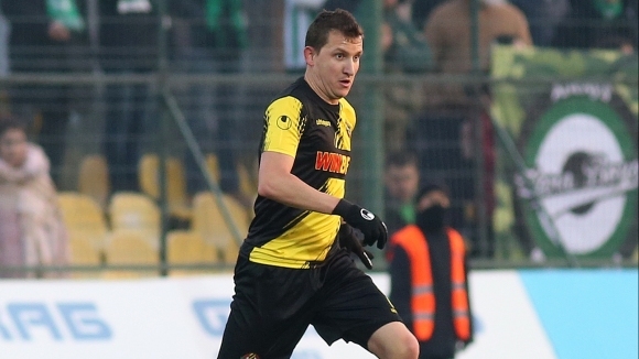 Тодор Неделев е получил предложение за нов договор от Ботев