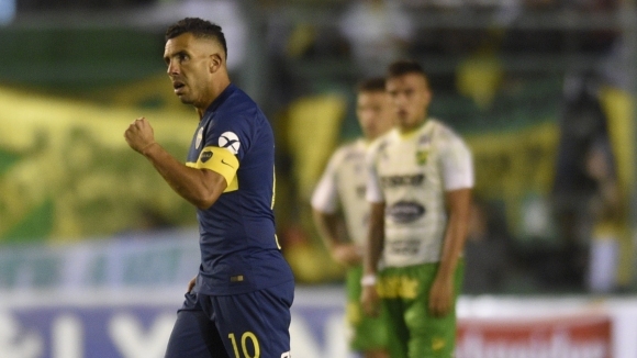 Аржентинската звезда на Бока Хуниорс Карлос Тевес донесе победата на