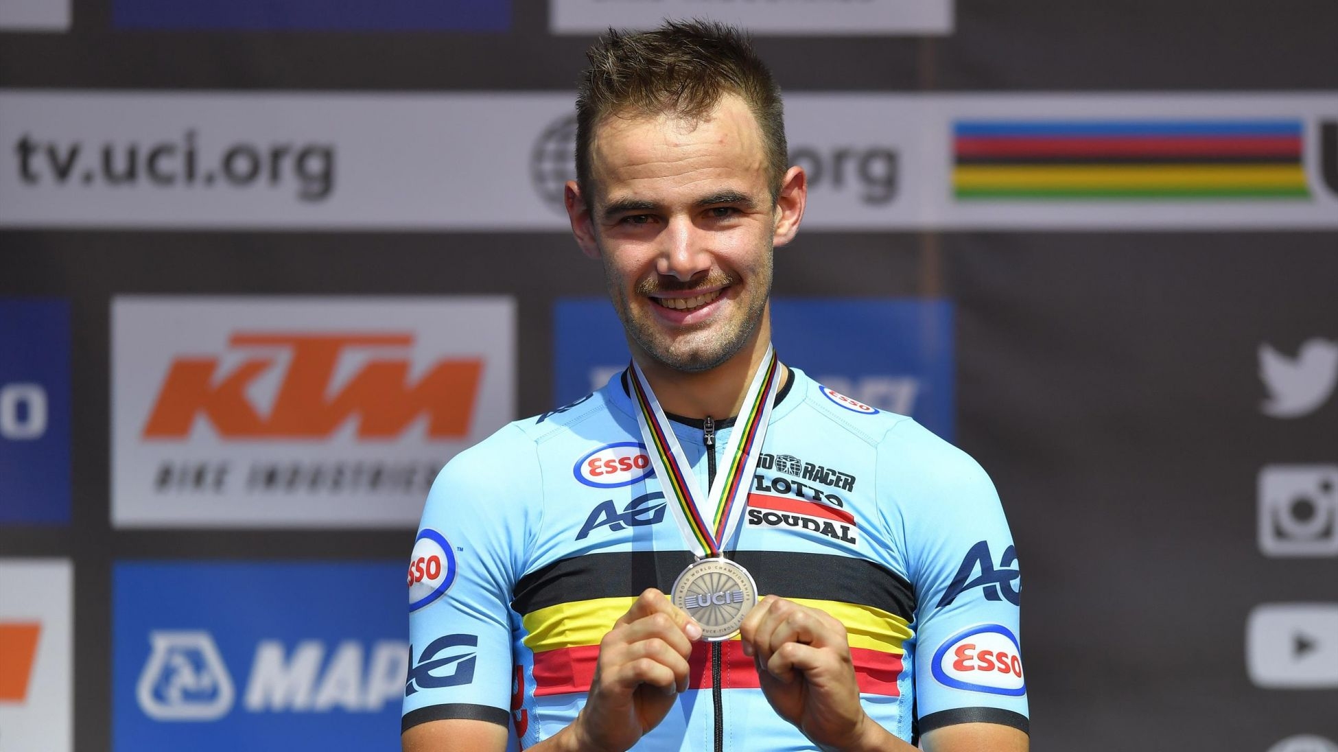 Белгийският колоездач Виктор Кампенаертс ще опита да подобри рекорда на
