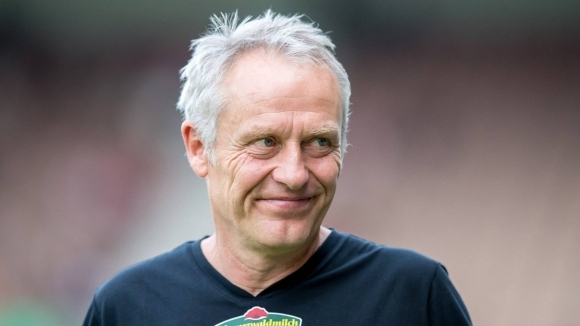 Дългогодишният треньор на Фрайбург Кристиан Щрайх е удължил договора си