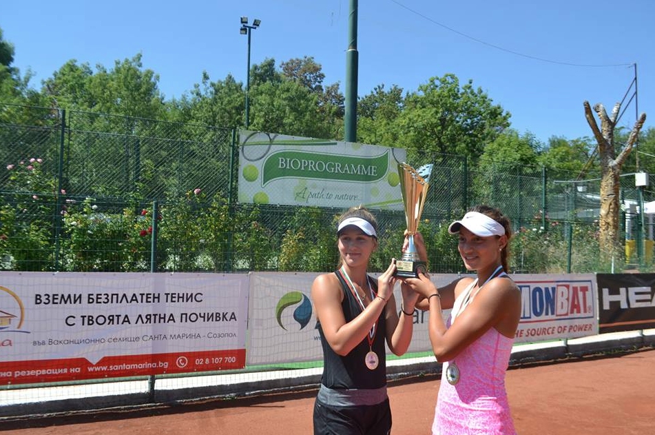 Петя Аршинкова и Гергана Топалова се класираха за полуфиналите на