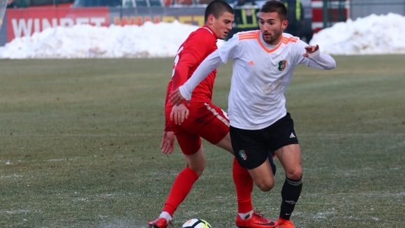 Отборът на Литекс постигна лесен успех с 2 0 над Ботев