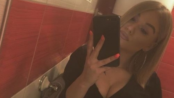 Хърватска сексбомба се оплака че е била пребита от футболист