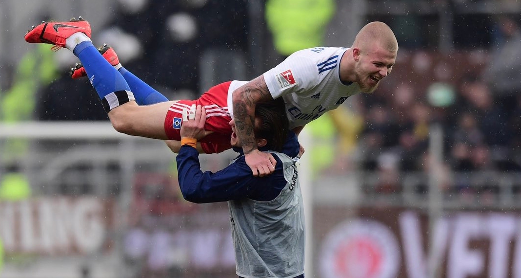 Очакванията за взривоопасен сблъсък между Санкт Паули и Хамбургер ШФ