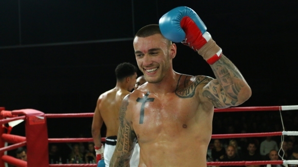 Даниел Илиев ще се качи за пореден път на ринга