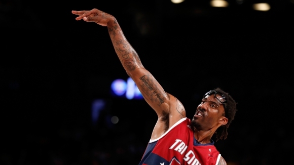 Шесткратният участник в Мача на звездите Амари Студамайър ще получи