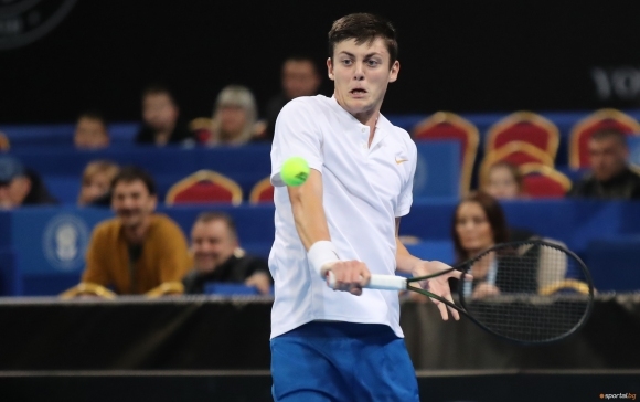 Държавният шампион на открито Александър Лазаров отпадна в първия кръг