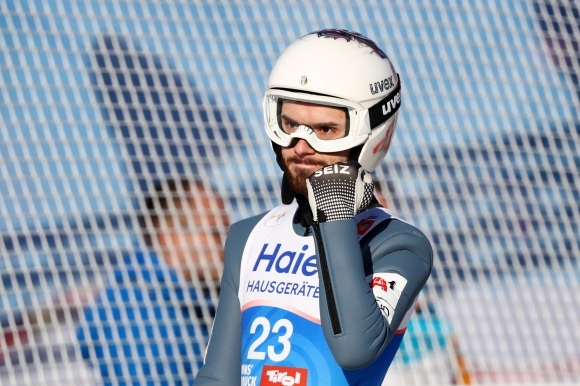 Владимир Зографски отпадна в квалификациите на състезанието по ски-полети от