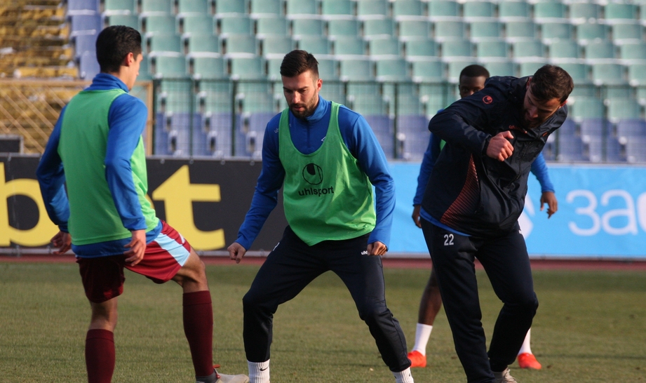 Наставникът на Септември Мариян Христов бе силно разочарован от тежката