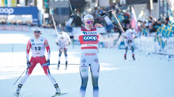 Шведката Стина Нилсон и норвежецът Йоханес Клаебо спечелиха спринтовете на