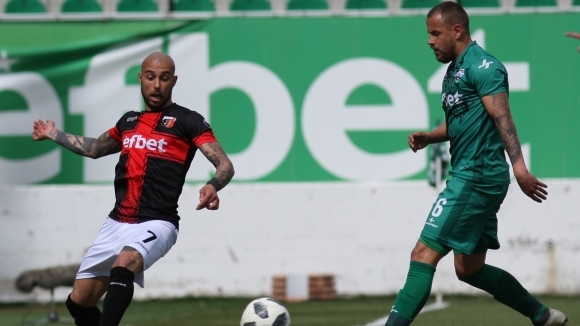 Днес в 12 30 часа отборите на Витоша Бистрица и Локомотив