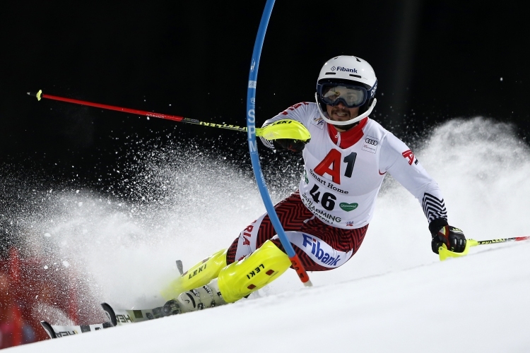 Алберт Попов ще кара до края на месеца когато има