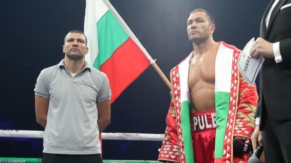 Феновете на бокса в България ще могат да проследят грандиозният