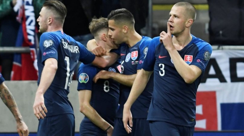 Дуетът Ондрей Дуда Алберт Руснак донесе ценна домакинска победа