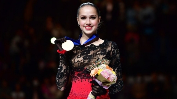 Олимпийската шампионка от ПьонгЧанг 2018 Алина Загитова Русия завоюва първа