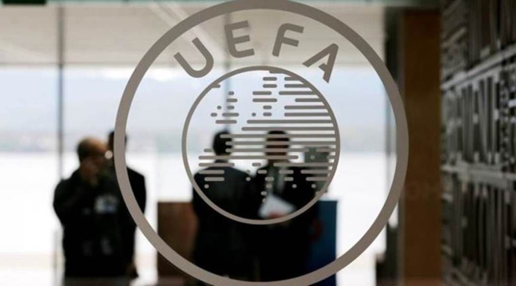 Европейската футболна асоциация (УЕФА) задължи украинския Шахтьор (Донецк) и италианския
